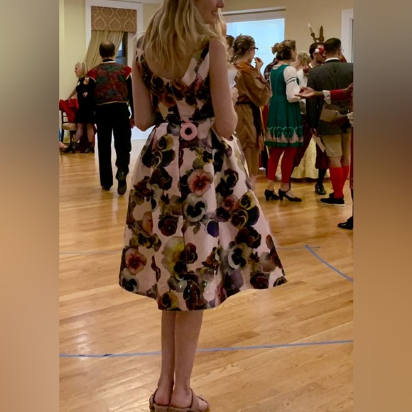 Floral dress - Picture 8 of 8